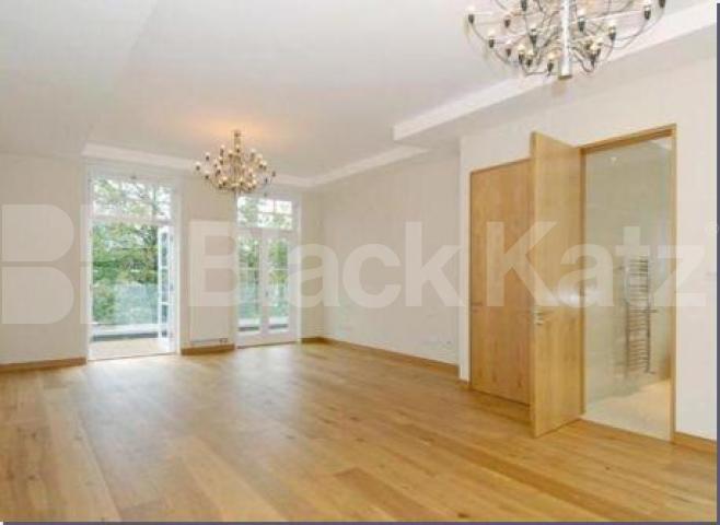 			AMAZING STUNNING BEAUTIFUL!!!!!!!!, 4 Bedroom, 1 bath, 1 reception Terraced House			 Barnsbury Terrace, Barnsbury / Angel